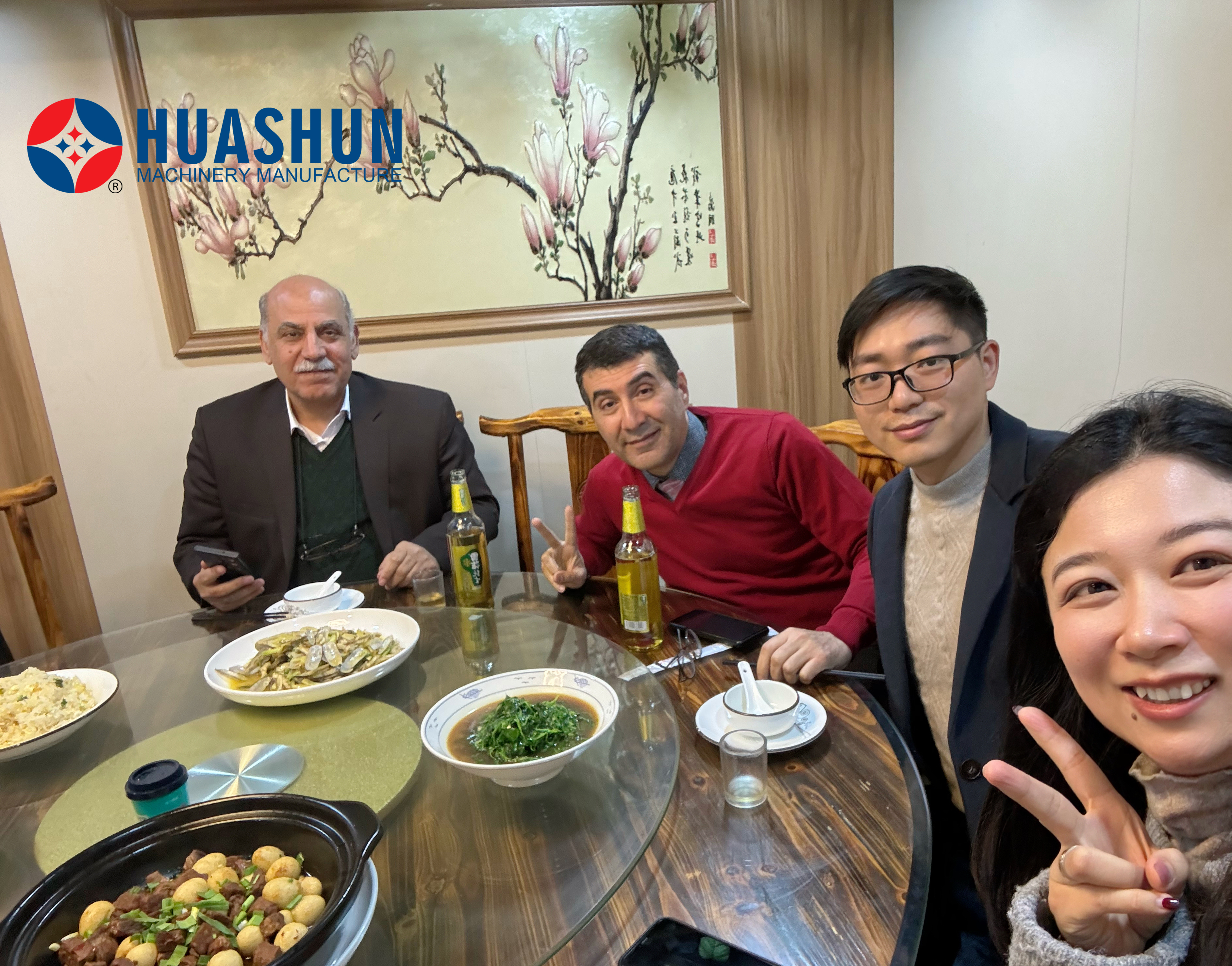 Engineers from the Middle East are very welcome to come to Huashun to inspect machines.